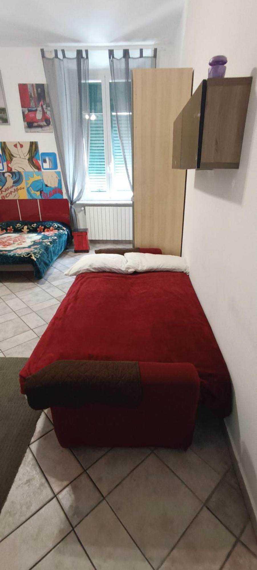 Casa Vacanze Completa Di Tutto E Anche Di Piu Livorno Eksteriør bilde